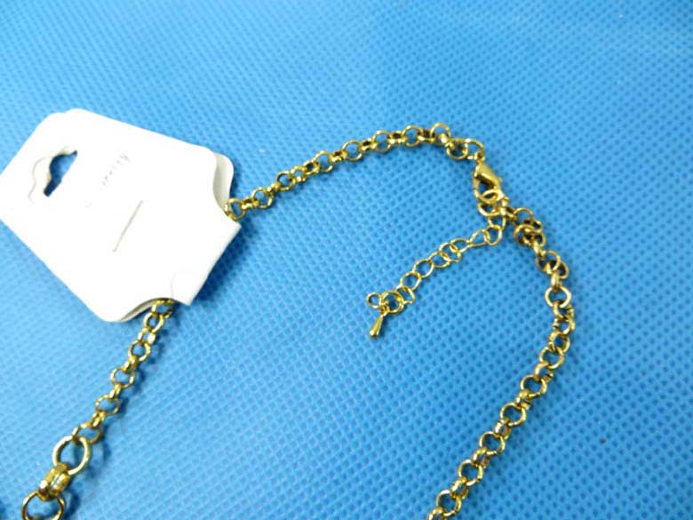 bib-necklaces-gold-tone-1m