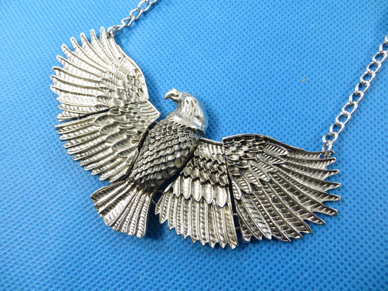 bib-necklaces-silver-tone-2l