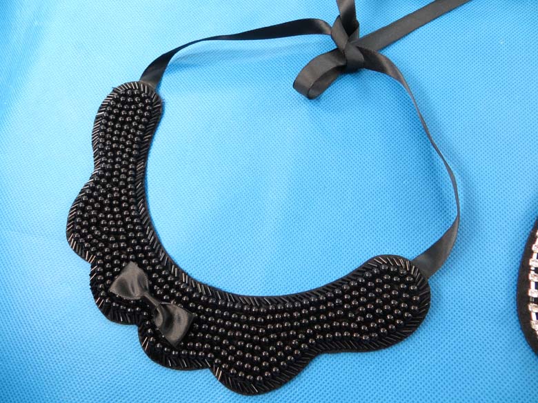 collar-necklaces-black-2e