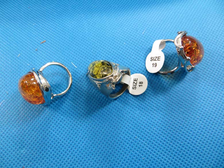imitation-amber-chunky-ring-3b