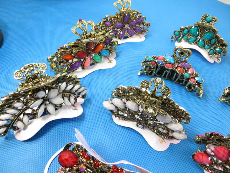 metal-hair-claw-clip-vintage-rhinestone-60-c