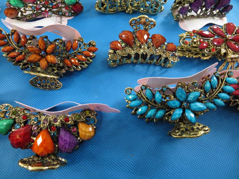 metal-hair-claw-clip-vintage-rhinestone-60-e
