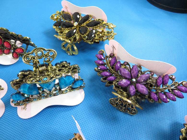 metal-hair-claw-clip-vintage-rhinestone-60-g