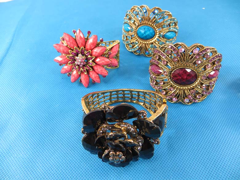 retro-antique-crystal-faux-gem-bangle-bracelets-7ab