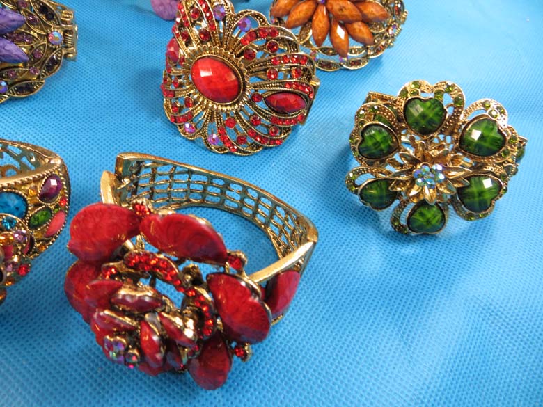 retro-antique-crystal-faux-gem-bangle-bracelets-7e