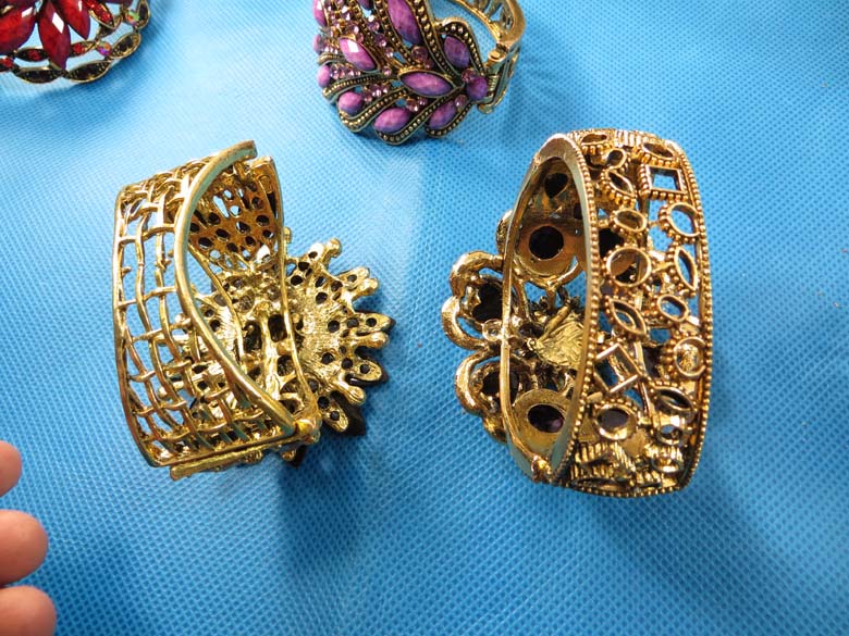 retro-antique-crystal-faux-gem-bangle-bracelets-7k