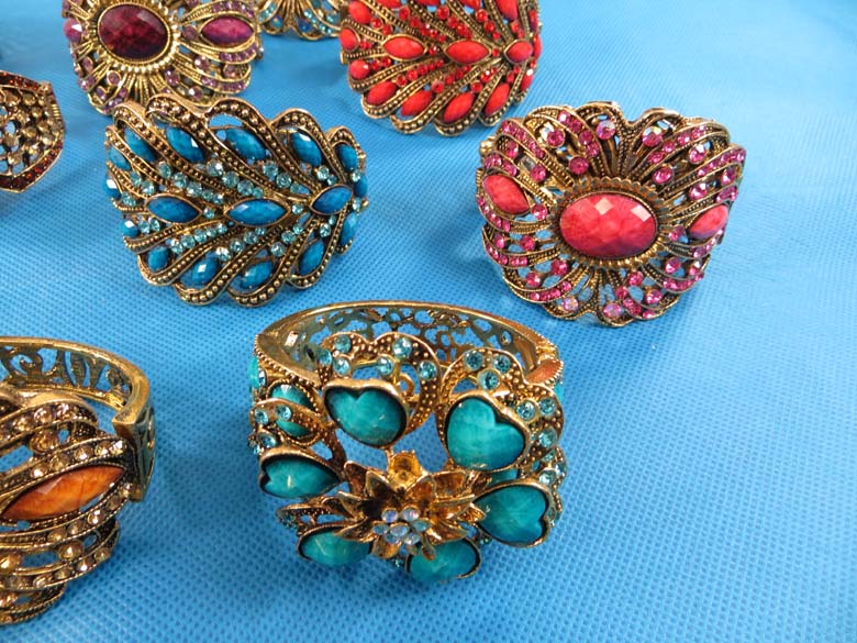retro-antique-crystal-faux-gem-bangle-bracelets-7s