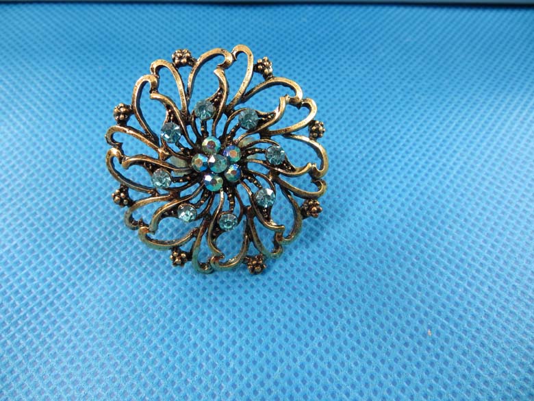 ring-rhinestone-vintage-flower-2d