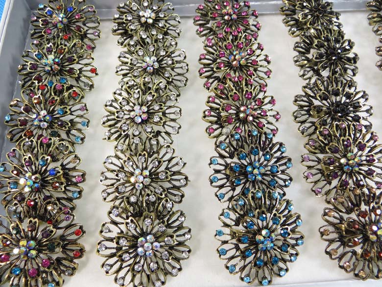 ring-rhinestone-vintage-flower-3b