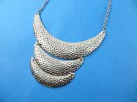 bib-necklaces-silver-tone-2i