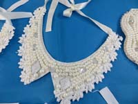 collar-necklaces-white-faux-pearl-1f