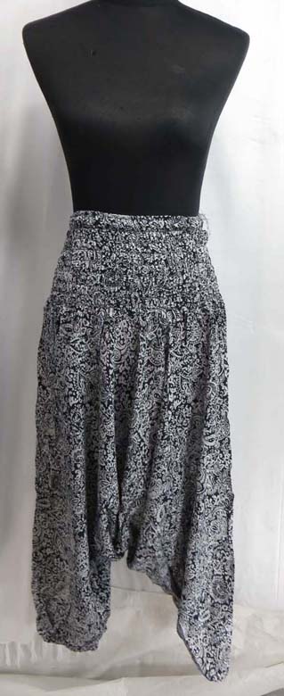 c127-harem-pants-romper-with-print-g