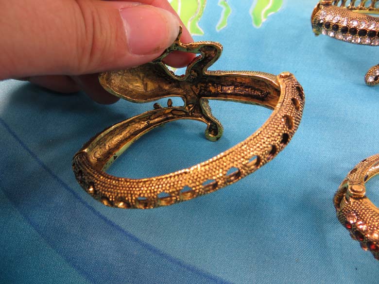 crystal-rhinestone-lizard-bangle-4f