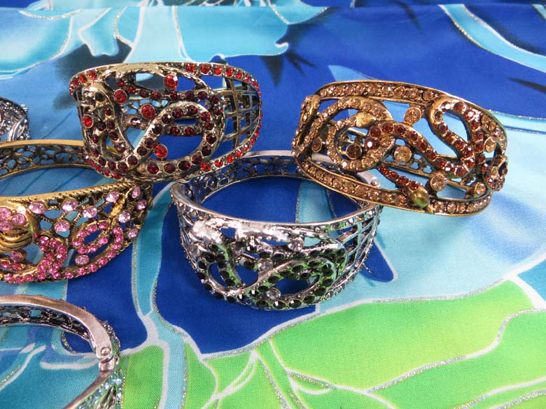 crystal-rhinestone-snake-bangles-5d