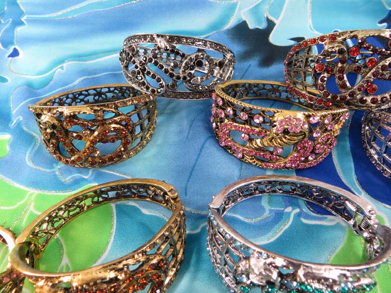 crystal-rhinestone-snake-bangles-5e