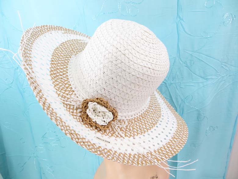 foldable-textured-summer-hats-10-crochet-flower-e