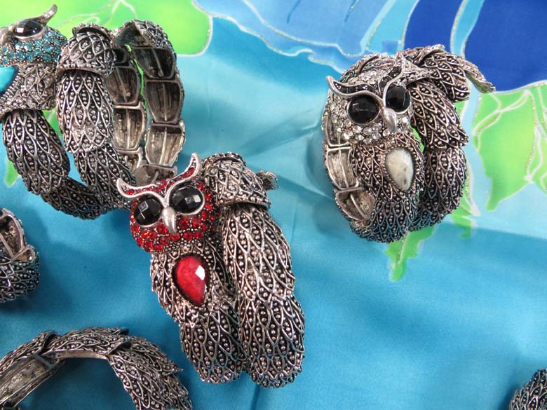 owl-wrapping-bangle-3d