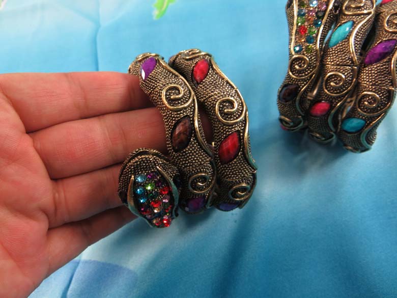 snake-wrap-bangle-9c