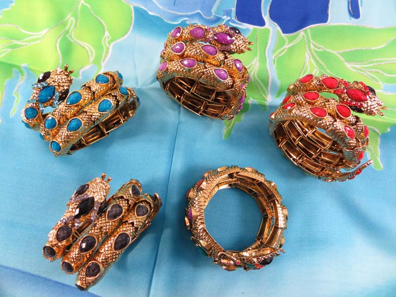 snake-wrapping-bangle-2b