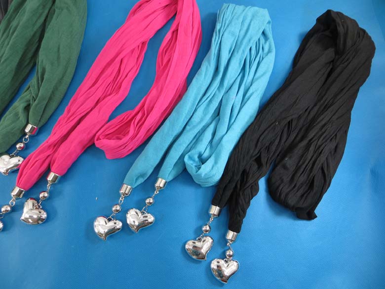 double-pendants-necklace-scarf-83e