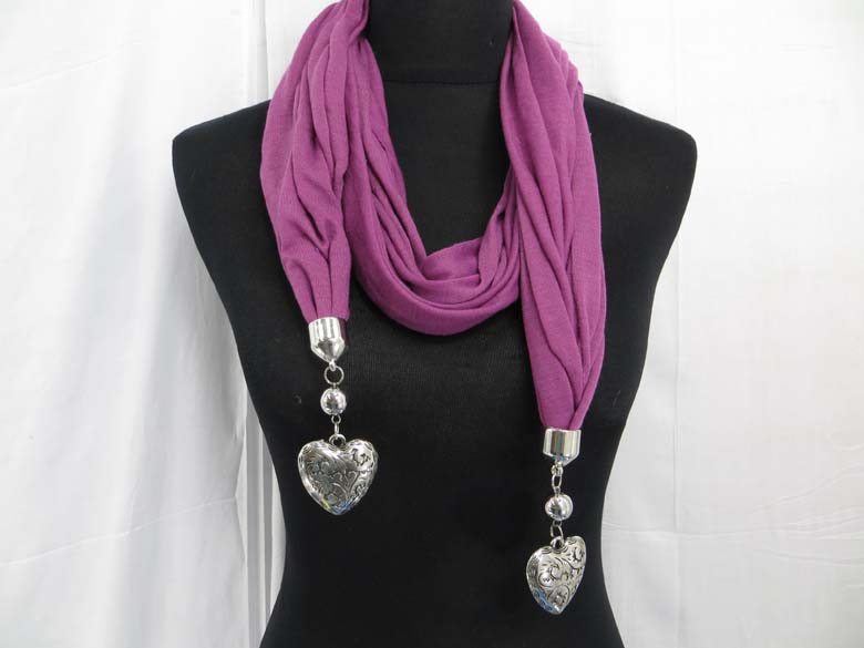 double-pendants-necklace-scarf-84a