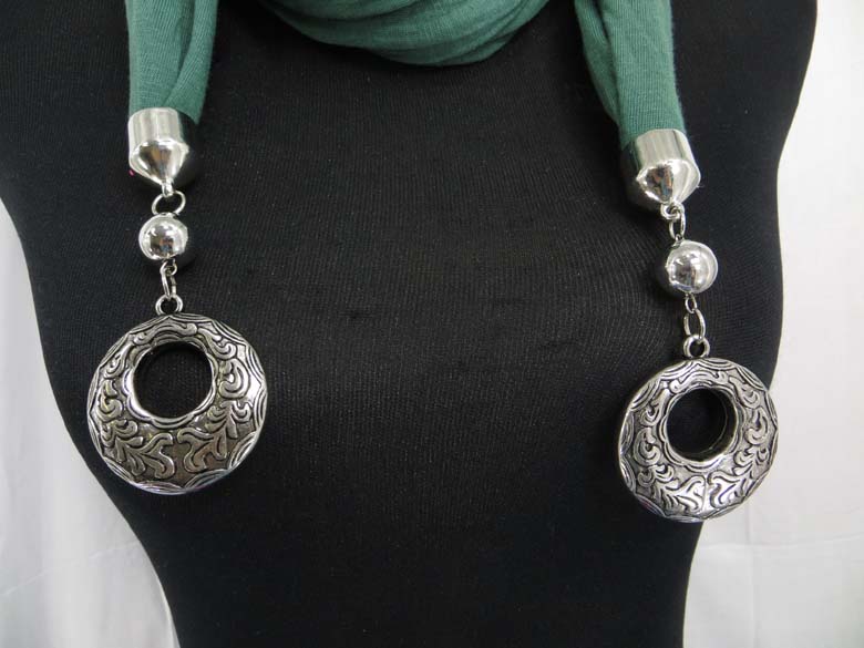 double-pendants-necklace-scarf-85b