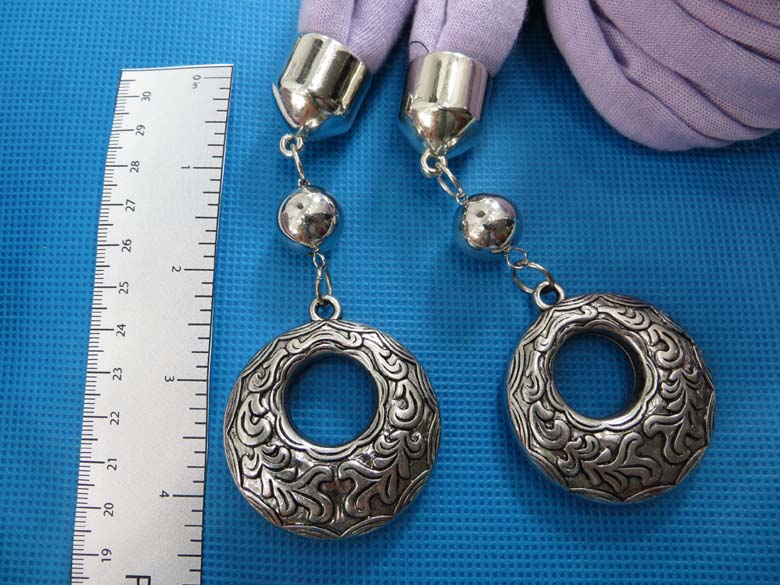 double-pendants-necklace-scarf-85j