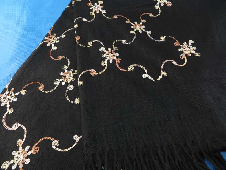embroidery-pashmina-shawl-144i