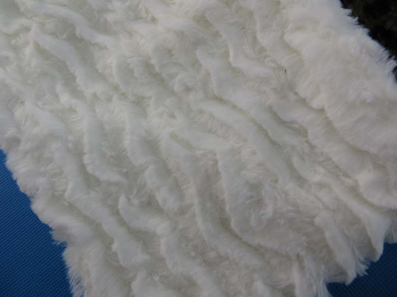 fuzzy-circle-neckwarmer-scarf-126b