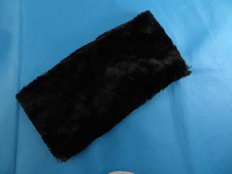 fuzzy-circle-neckwarmer-scarf-126j