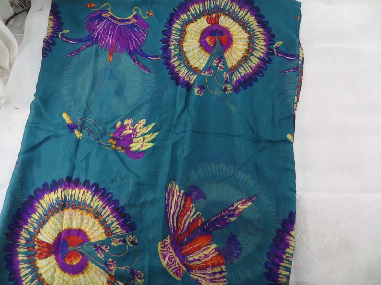 light-shawl-sarong-100f