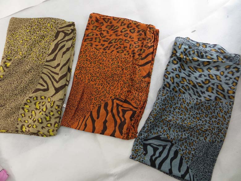 light-shawl-sarong-101a
