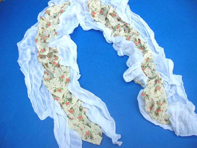polyester scarf with wrinkle wavy edges