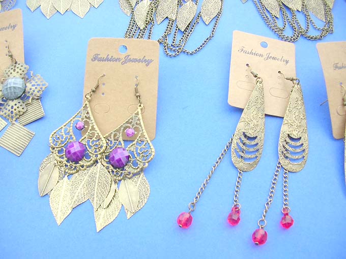 antique-style-earrings-4d