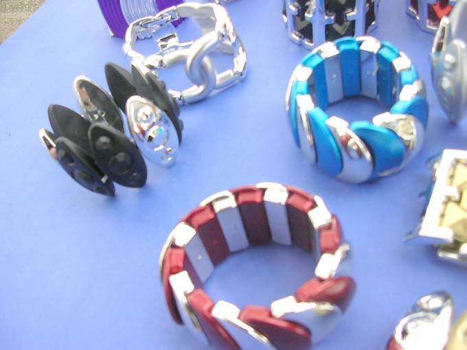 costume-bracelets-chunky-1b