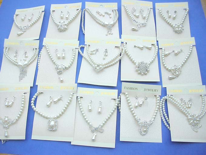 faux-pearl-jewelryset-2a-necklace-earring