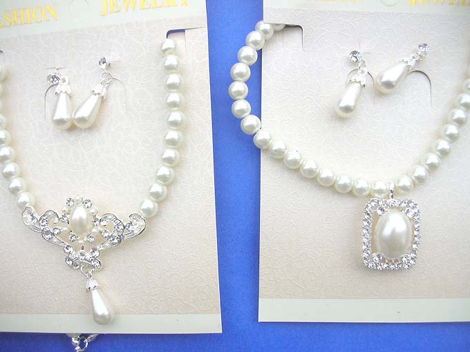 faux-pearl-jewelryset-2g-necklace-earring