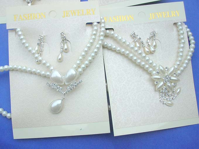 faux-pearl-jewelryset-2j-necklace-earring
