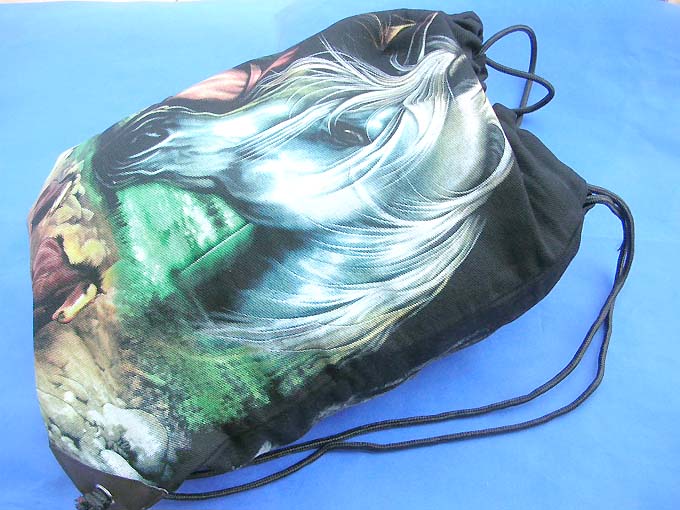 horse-cotton-cinch-bag-1a