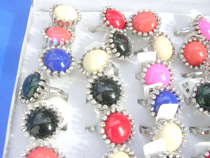 ring-jewelry-105b