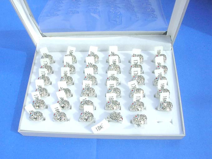 ring-jewelry-107