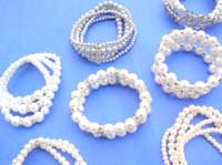 faux-pearl-bracelet-1b
