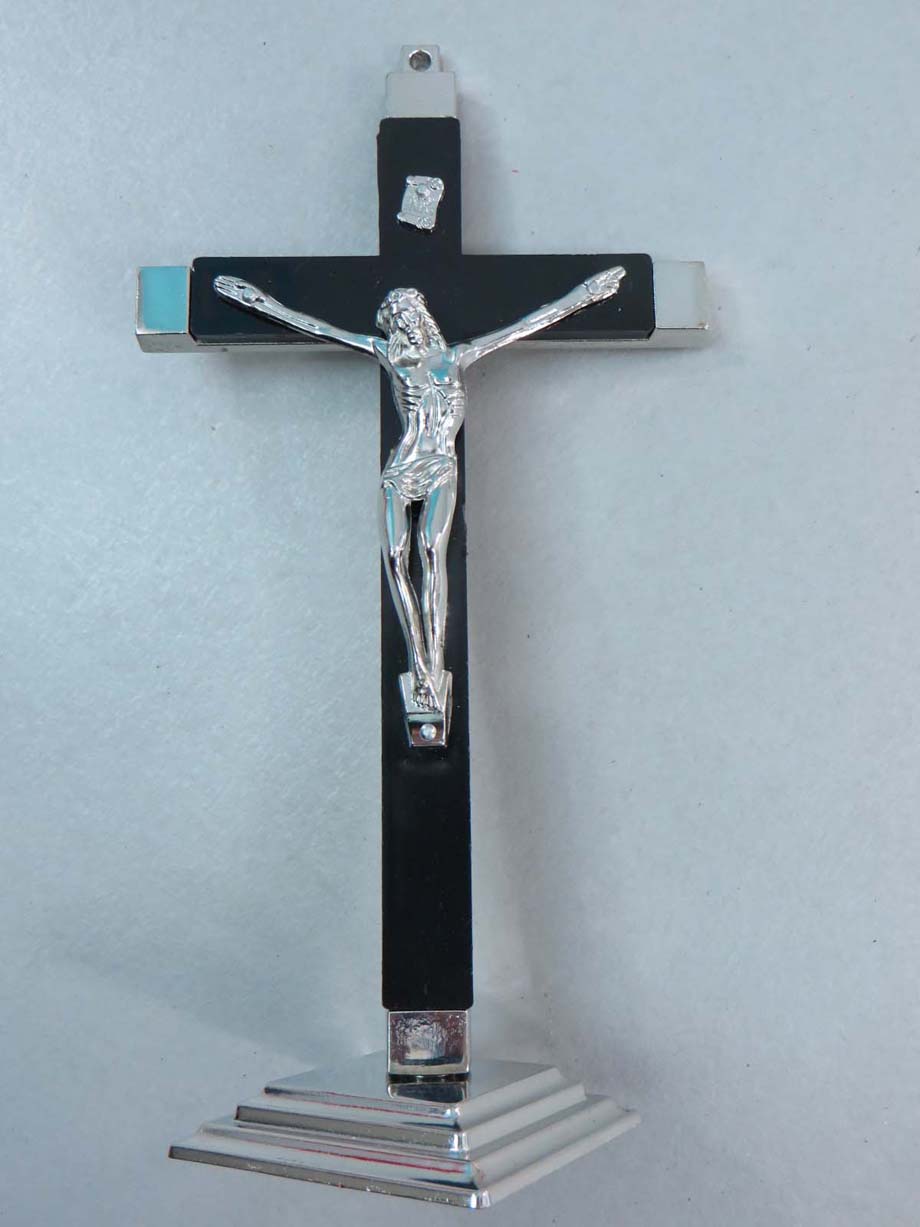 crucifix-2