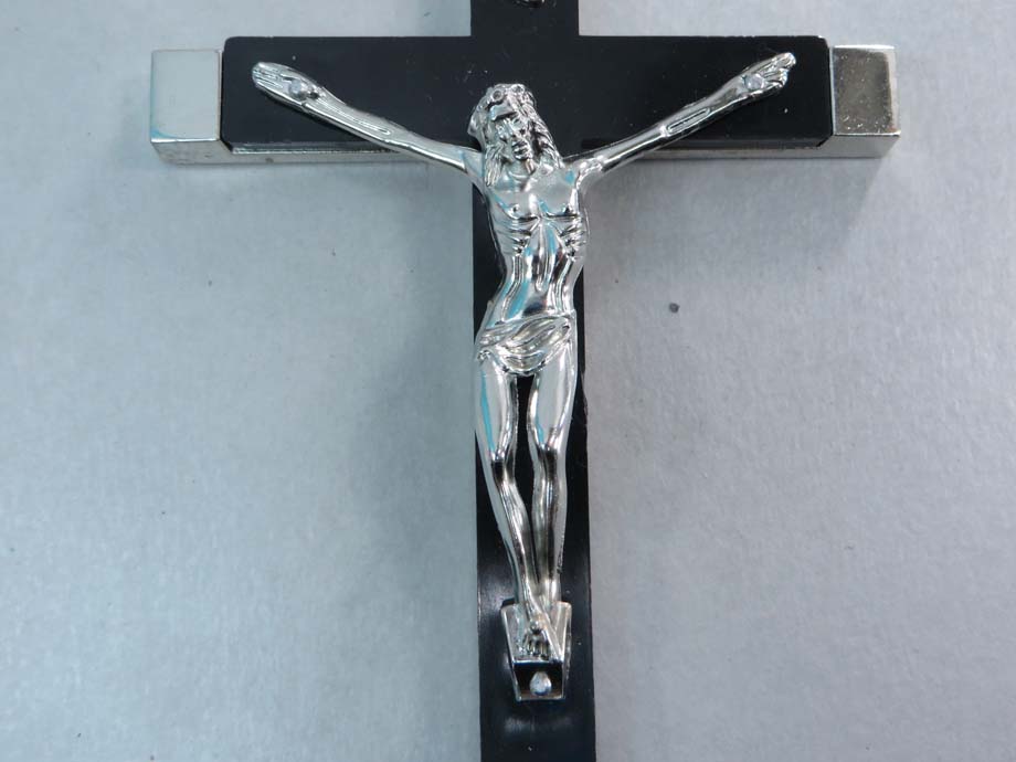 crucifix-3e