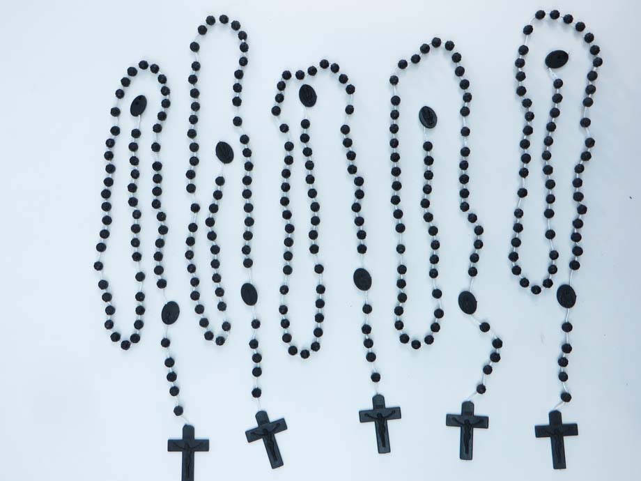 rosarynecklace-7a