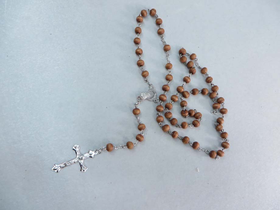 rosarynecklace1-5a