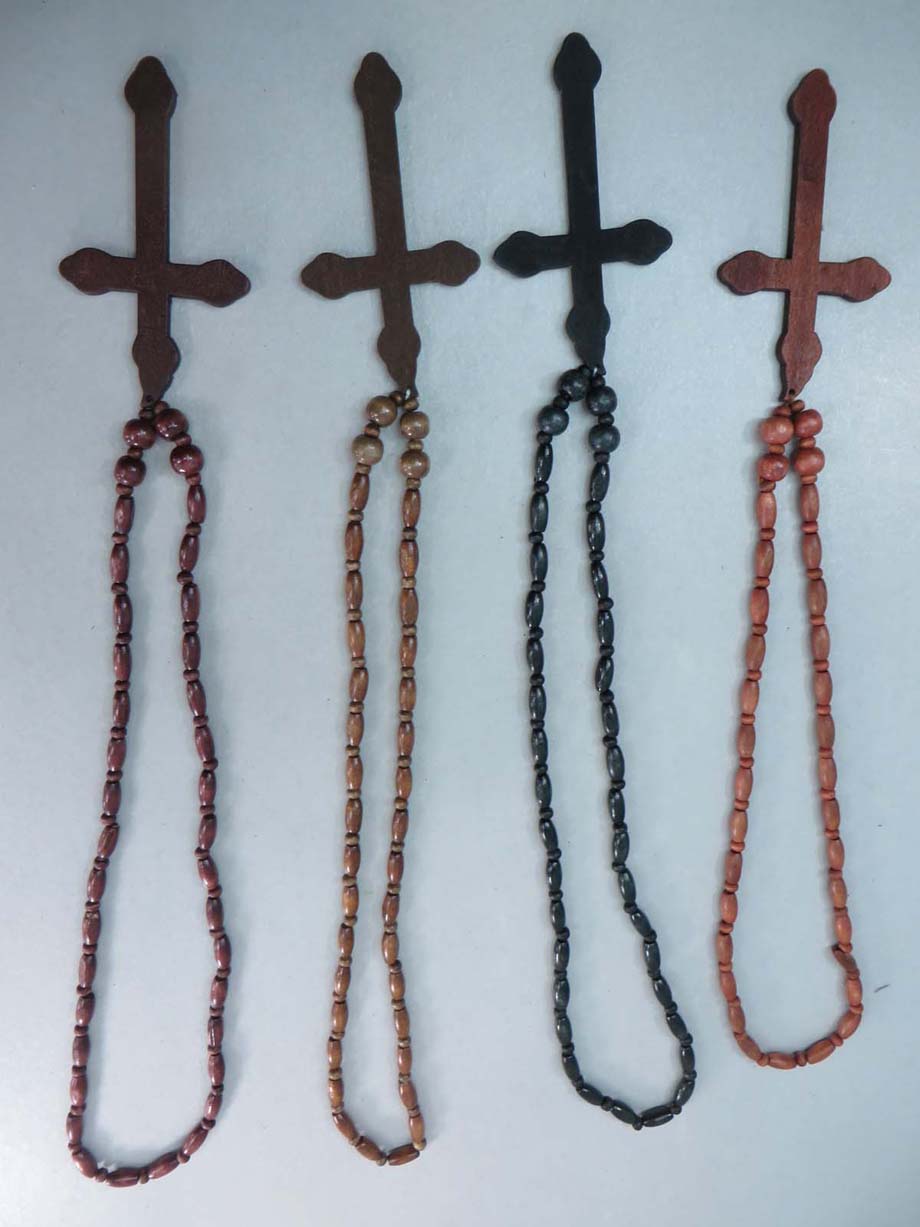 rosarynecklace2a