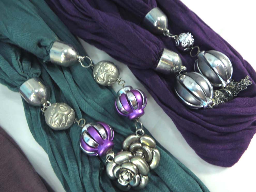 pendantscarf20aa