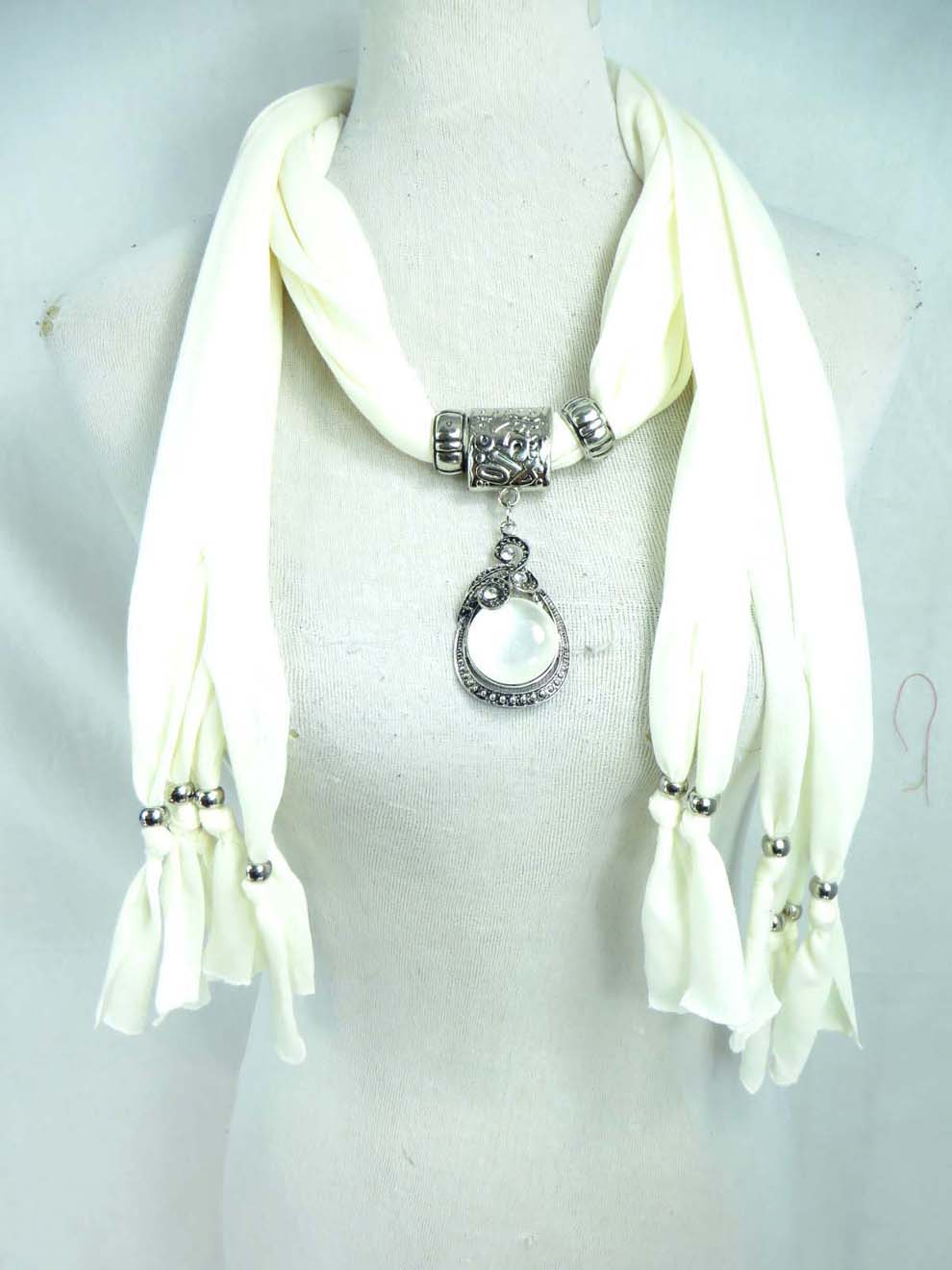 pendantscarf22yi