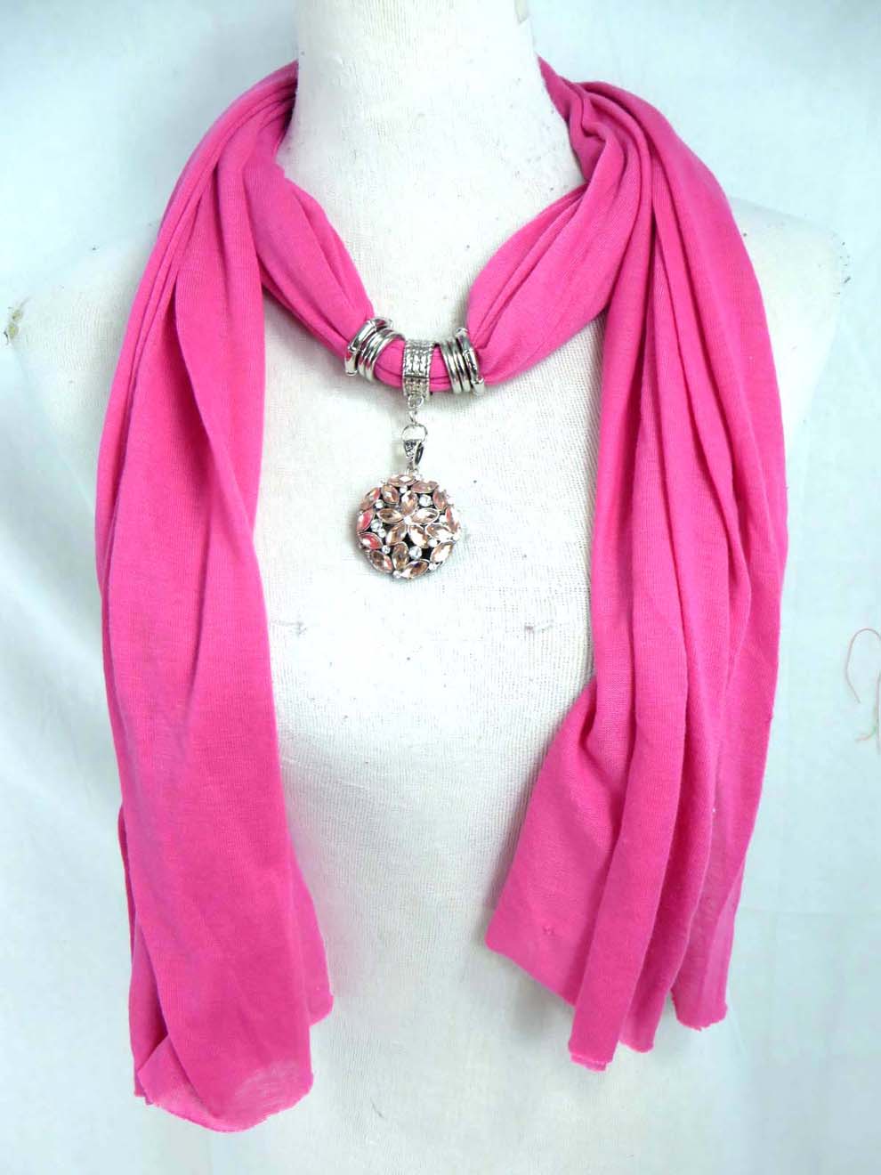 pendantscarf22yw